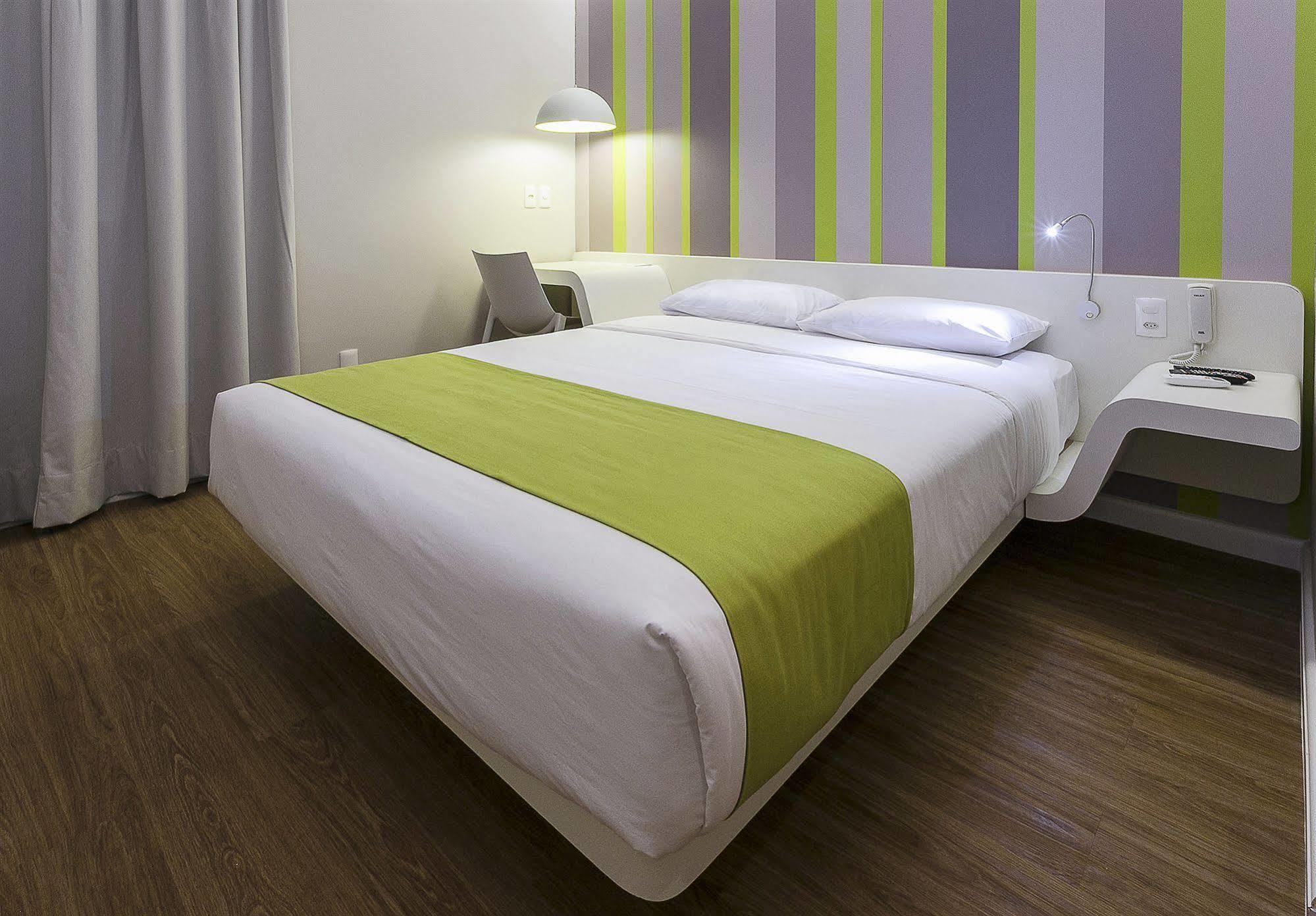 Dmax Hotel Marília Esterno foto