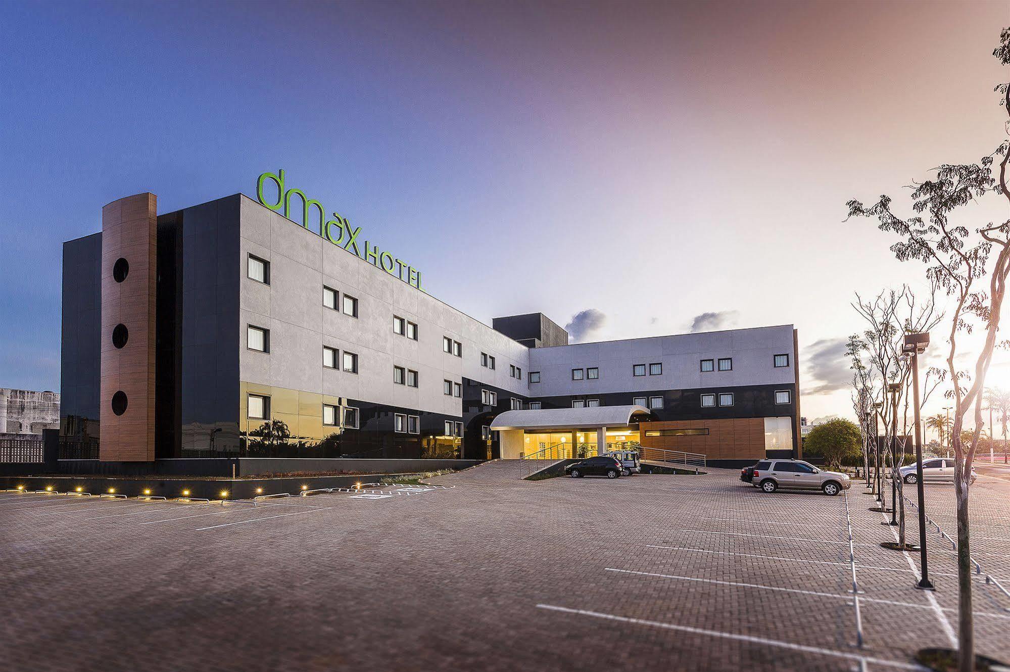 Dmax Hotel Marília Esterno foto